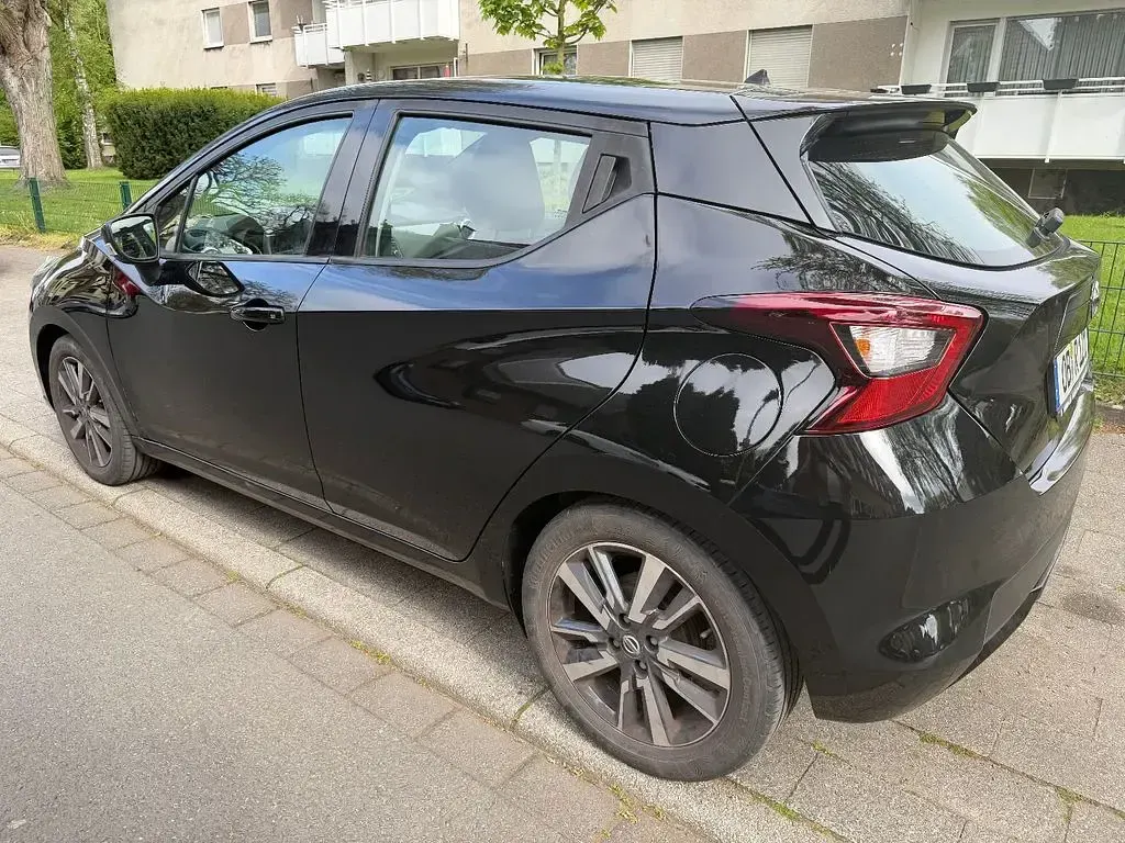 Used Nissan Micra 71 HP (52 kW) 2017 Black Hatchback