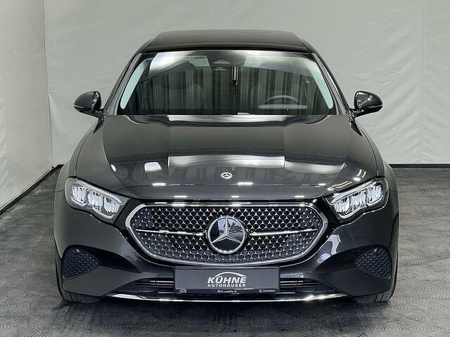 Gebraucht Mercedes E200 Avantgarde 204 PS (150 kW) 2024 Lack graphitgrau Limousine