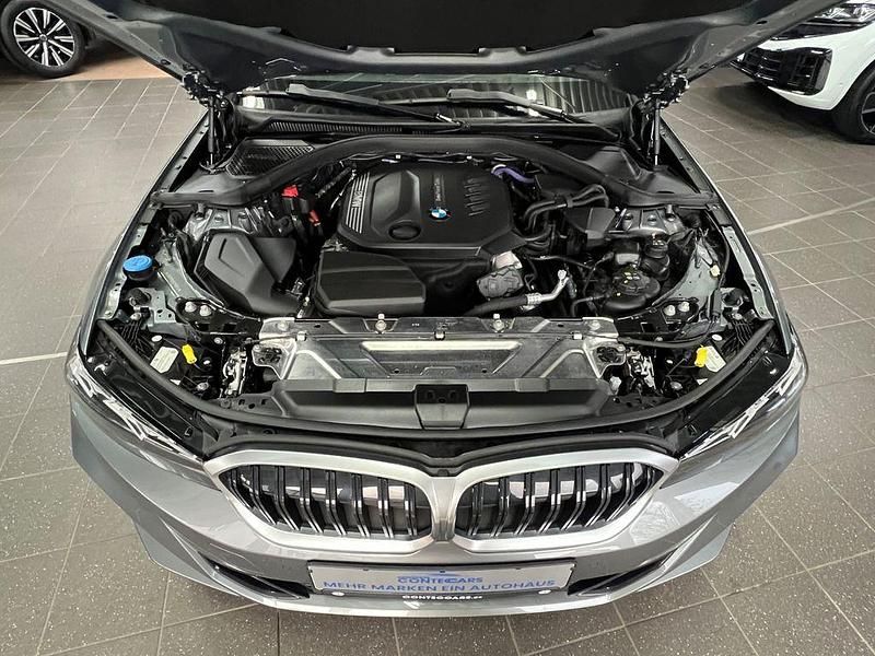 Gebraucht BMW 320 190 PS (139 kW) 2023 Grau Kombi