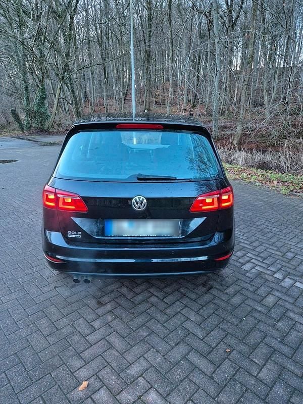 Gebraucht VW Golf VII LOUNGE 125 PS (91 kW) 2015 Schwarz Limousine