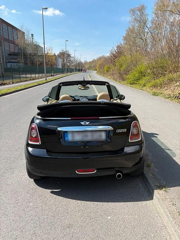 Second-hand Mini Cooper Cabriolet 120 CP (88 kW) 2009 Negru Cabrio