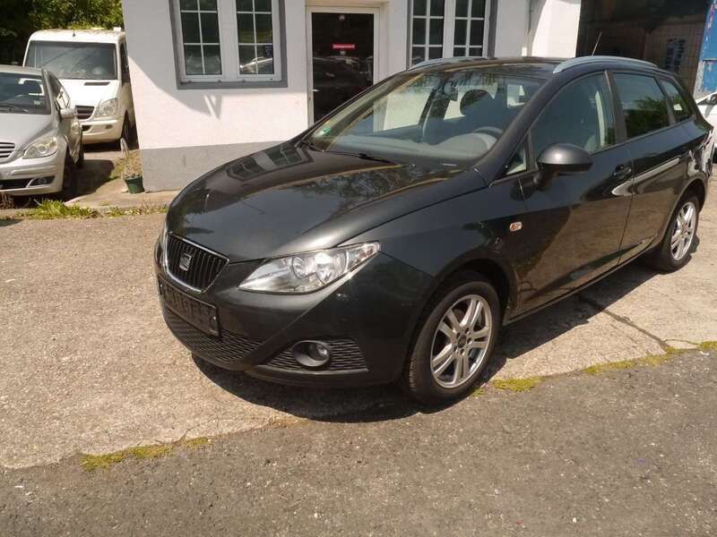 Grau Gebraucht 2010 Seat Ibiza ST Style Kombi | 2.200 € (Fairer Preis) - Bild 1/4