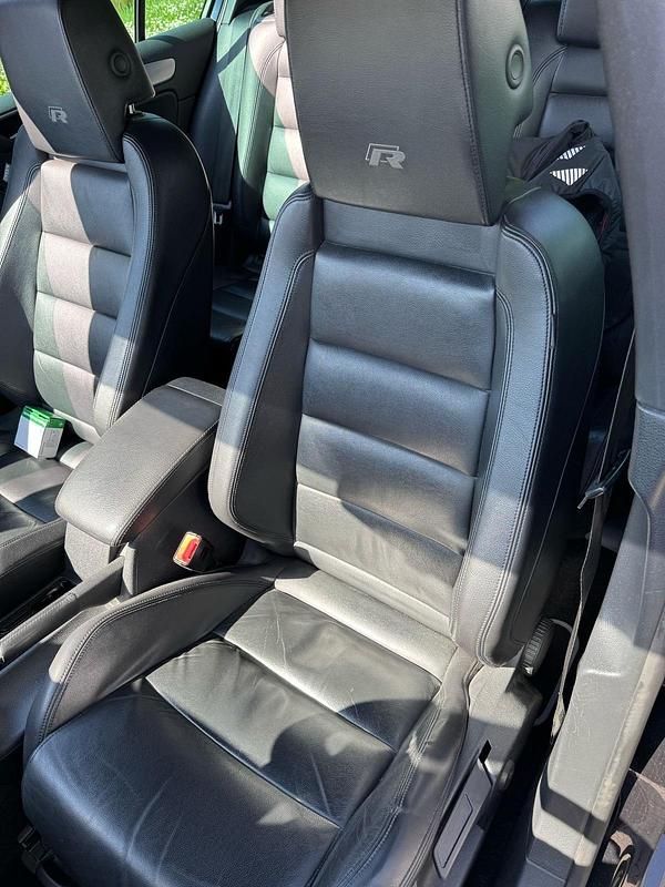 Gebraucht VW Golf VI R 270 PS (198 kW) 2010 Schwarz Kleinwagen