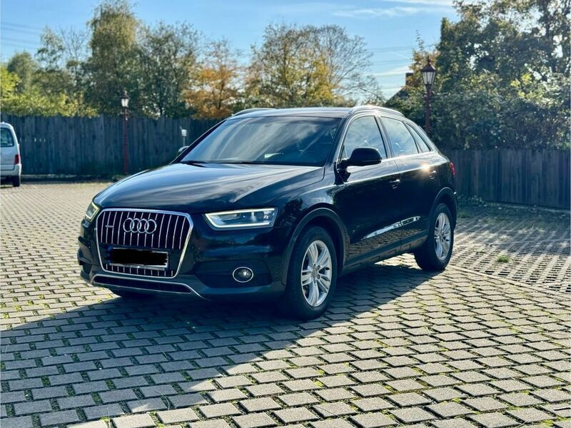 Schwarz Gebraucht 2012 Audi Q3 Ambiente SUV | 7.700 € (Guter Preis) - Bild 1/4