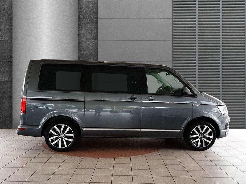 Gebraucht VW Multivan Highline 204 PS (150 kW) 2016 Grau Van