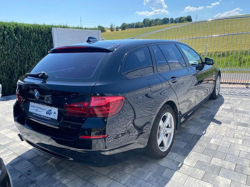 Gebraucht BMW 520 Comfort Edition 184 PS (135 kW) 2013 Schwarz Kombi