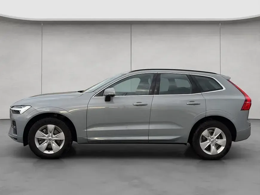 Gebraucht Volvo XC60 Core 197 PS (144 kW) 2023 Grau SUV