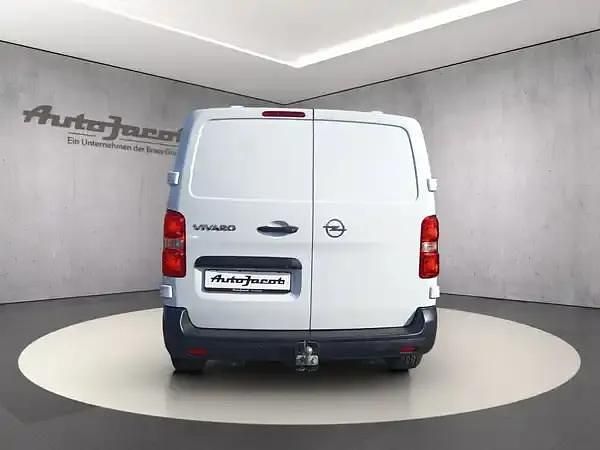 Gebraucht Opel Vivaro Edition 120 PS (88 kW) 2023 Kaolin weiß Van / Kleinbus