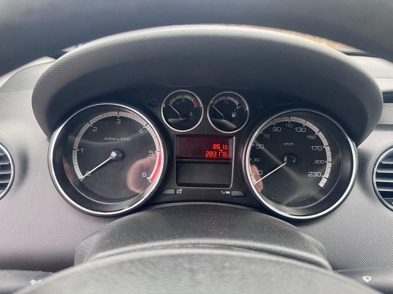 Gebraucht Peugeot 308 SW Tendance 90 PS (66 kW) 2010 Schwarz Kombi