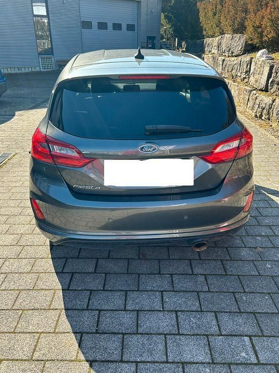 Gebraucht Ford Fiesta Active 125 PS (91 kW) 2018 Grau Kleinwagen