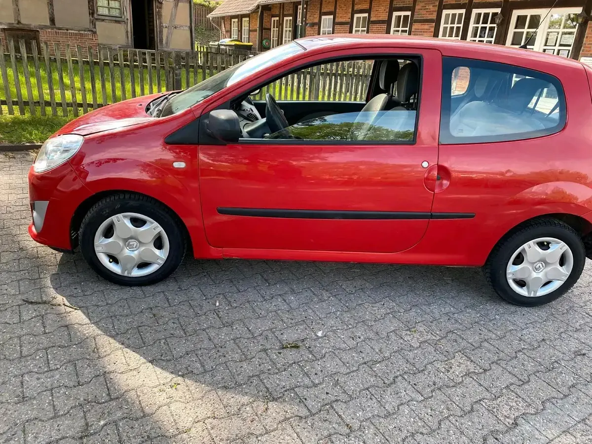 Gebraucht Renault Twingo 75 PS (55 kW) 2011 Rot Kleinwagen