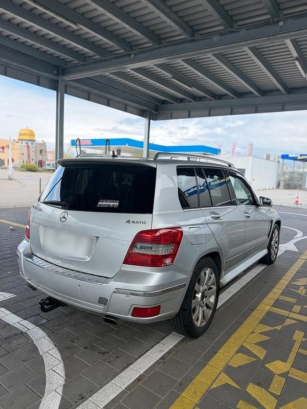 Gebraucht Mercedes GLK320 224 PS (164 kW) 2009 Silber SUV