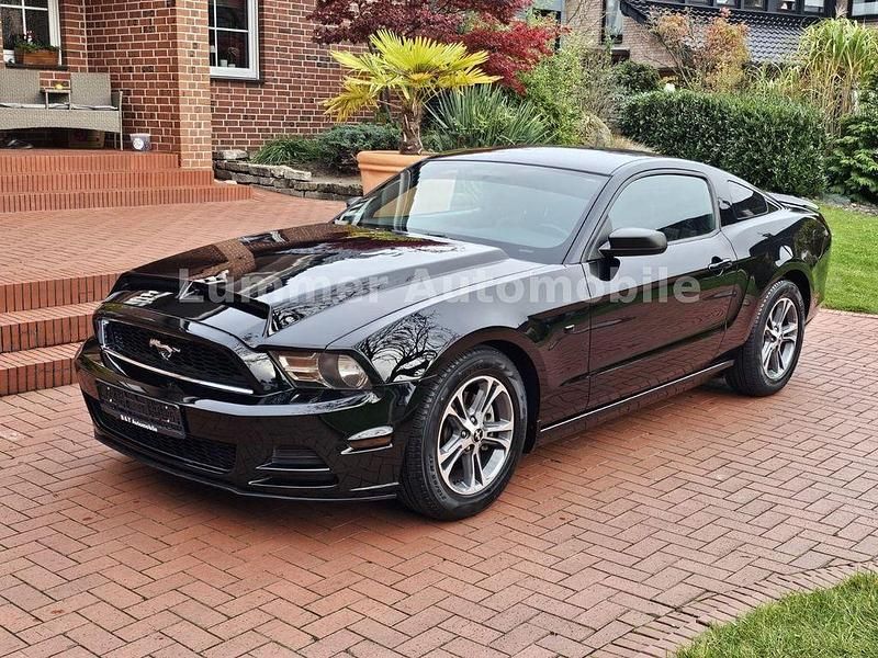 Schwarz Gebraucht 2012 Ford Mustang Coupé | 17.599 € (Fairer Preis) - Bild 1/4