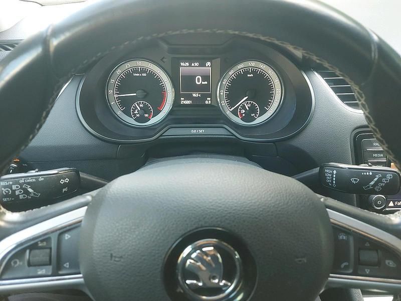 Gebraucht Skoda Octavia 2015 Grau Kombi