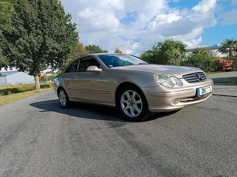 Gold Gebraucht 2004 Mercedes CLK200 Coupé | 2.799 € (Superpreis) - Bild 1/3