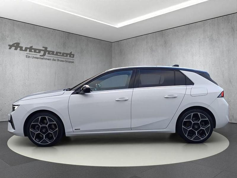Gebraucht Opel Astra Ultimate 181 PS (133 kW) 2022 Arktis weiß (uni) Limousine