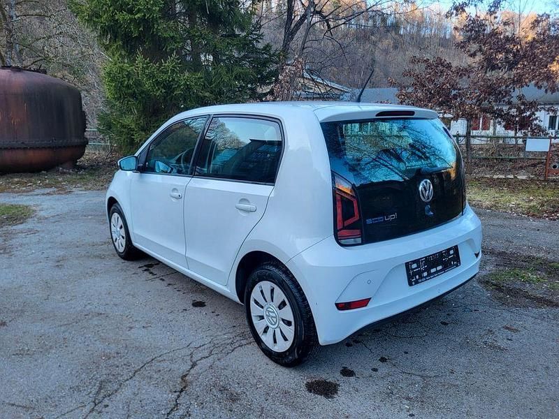 Second-hand VW up! 68 CP (50 kW) 2019 Alb Hatchback
