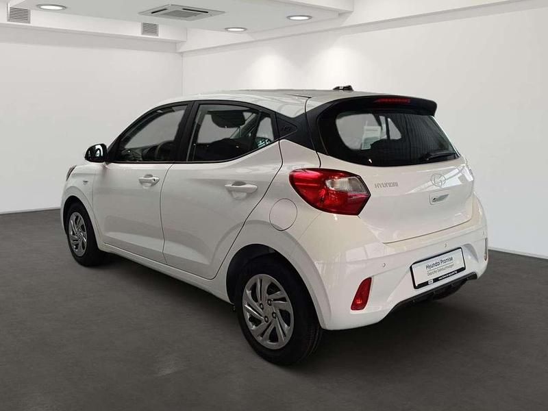 Gebraucht Hyundai i10 Select 63 PS (46 kW) 2026 Atlas white Kleinwagen