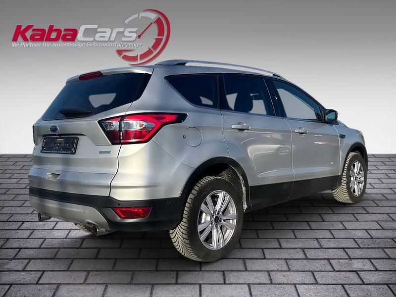Gebraucht Ford Kuga Titanium 182 PS (133 kW) 2017 Silber SUV