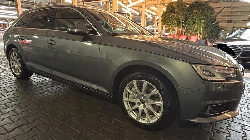 Gebraucht Audi A4 Design 252 PS (185 kW) 2018 Grau Kombi