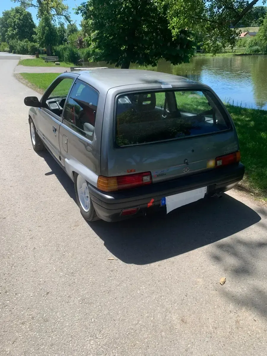 Gebraucht Daihatsu Charade 90 PS (66 kW) 1991 Grau Kleinwagen