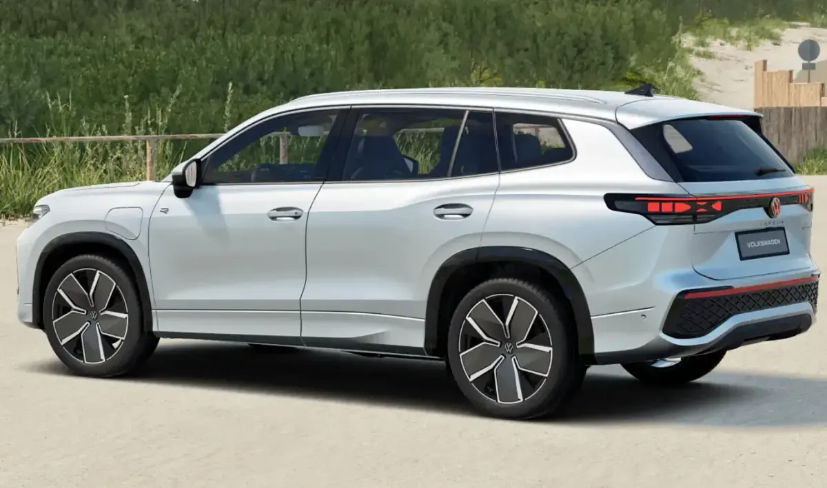 Neu VW Tayron R-line 272 PS (200 kW) 2026 Silber SUV