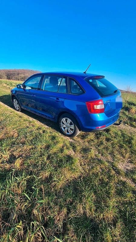 Gebraucht Skoda Rapid 100 PS (73 kW) 2016 Blau Kleinwagen