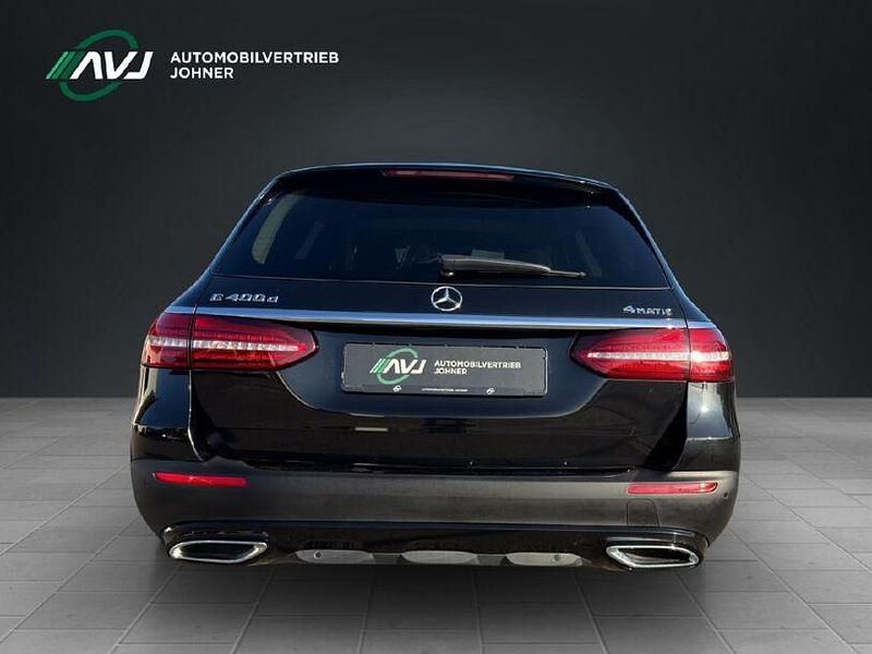 Gebraucht Mercedes E400 330 PS (242 kW) 2022 Schwarz Limousine