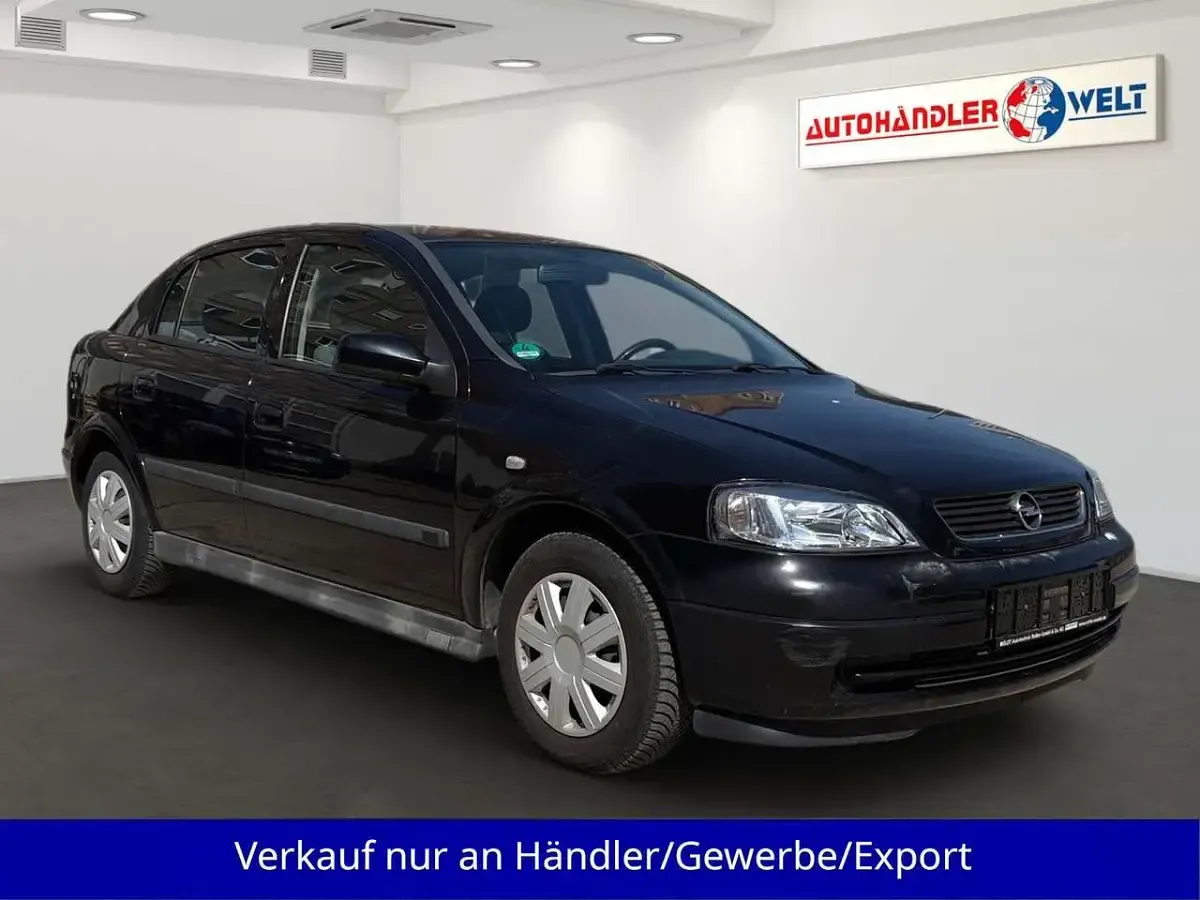 Gebraucht Opel Astra 103 PS (75 kW) 2003 Schwarz Limousine