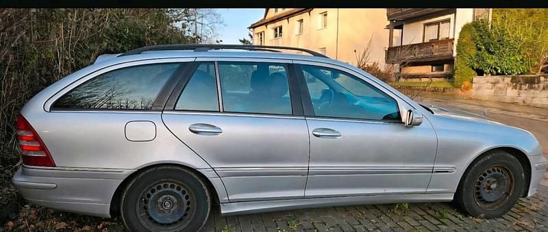 Gebraucht Mercedes C220 150 PS (110 kW) 2006 Silber Kombi