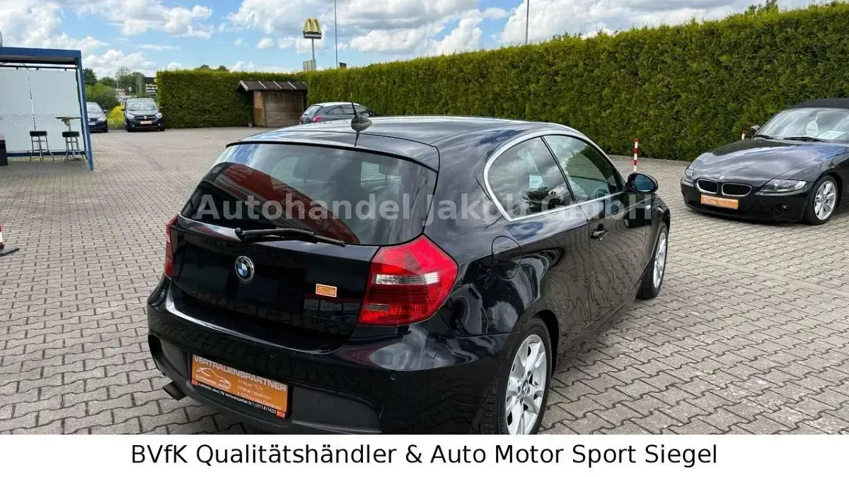 Gebraucht BMW 118 Performance 143 PS (105 kW) 2007 Carbonschwarz Kleinwagen