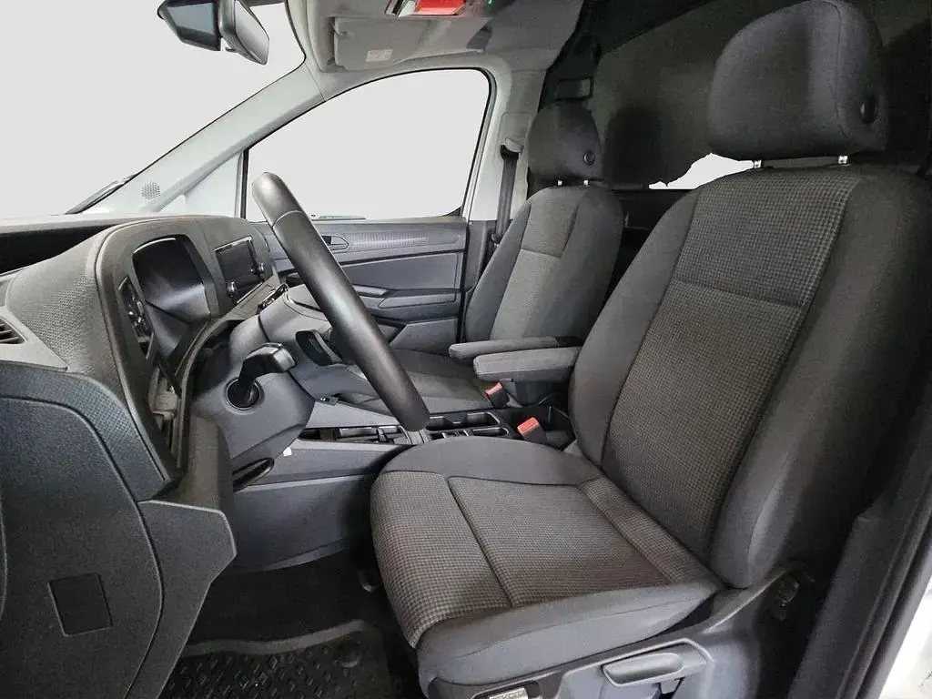 Gebraucht VW Caddy Maxi 122 PS (89 kW) 2022 Weiß Van / Kleinbus