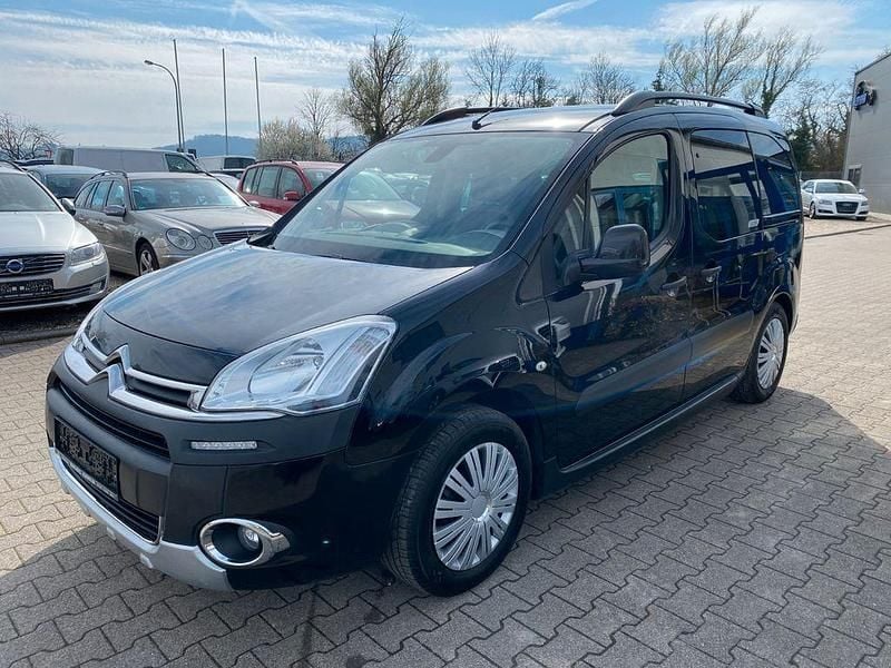 Gebraucht Citroën Berlingo XTR 114 PS (83 kW) 2015 Schwarz Van / Kleinbus