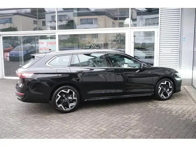 Neu VW Passat Pro 193 PS (141 kW) 2026 Kombi