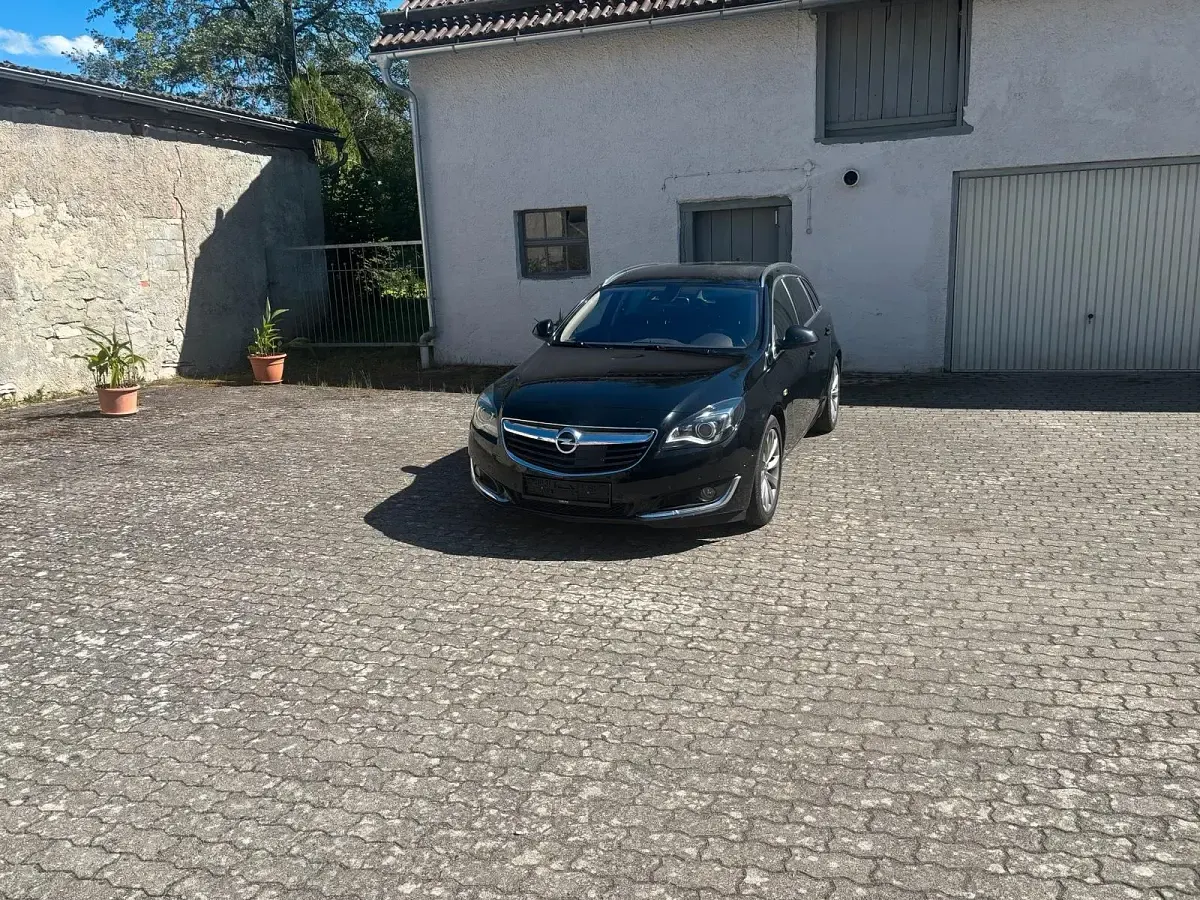 Gebraucht Opel Insignia 170 PS (125 kW) 2016 Schwarz Kombi