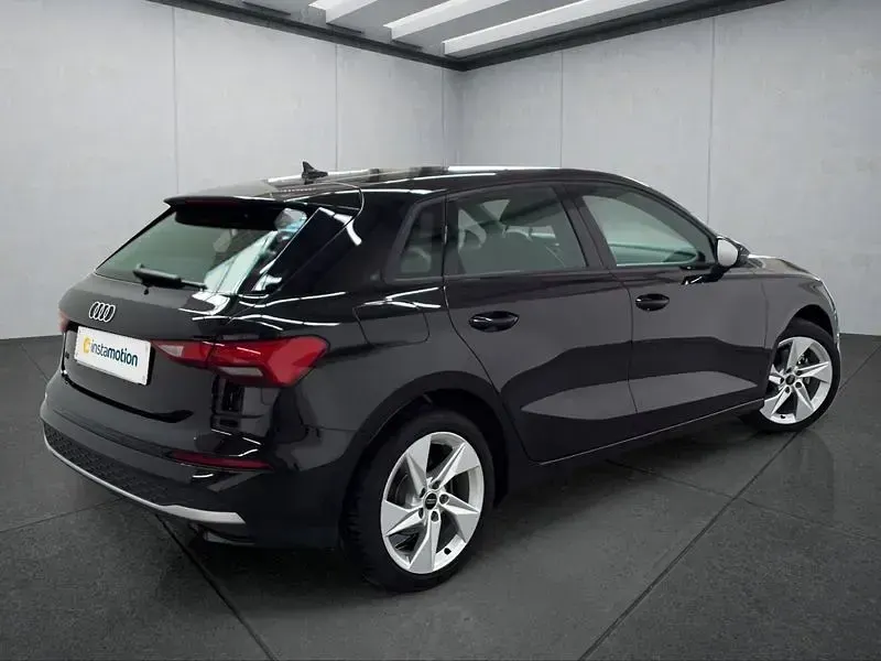 Gebraucht Audi A3 Sportback 150 PS (110 kW) 2024 Schwarz Kleinwagen