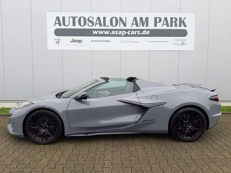 Neu Corvette Z06 646 PS (475 kW) 2025 Grau Cabrio