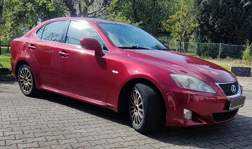 Second-hand Lexus IS250 208 CP (152 kW) 2006 Roșu Berlinǎ