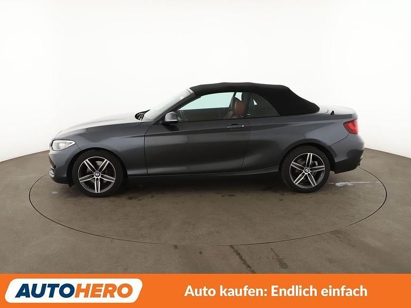 Gebraucht BMW 220 Sport Line 184 PS (135 kW) 2015 Grau Cabrio