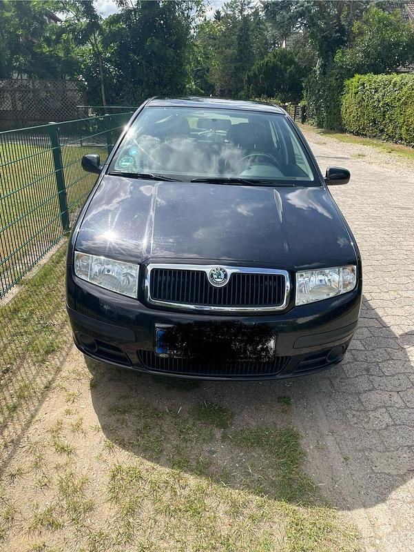 Schwarz Gebraucht 2007 Skoda Fabia Kleinwagen | 1.200 € - Bild 1/4