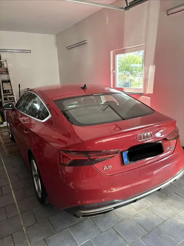 Gebraucht Audi A5 Advanced 231 PS (169 kW) 2021 Rot Coupé