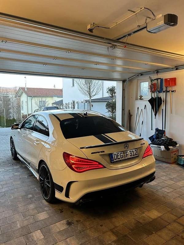 Gebraucht Mercedes CLA45 AMG AMG 360 PS (264 kW) 2015 Weiß Limousine