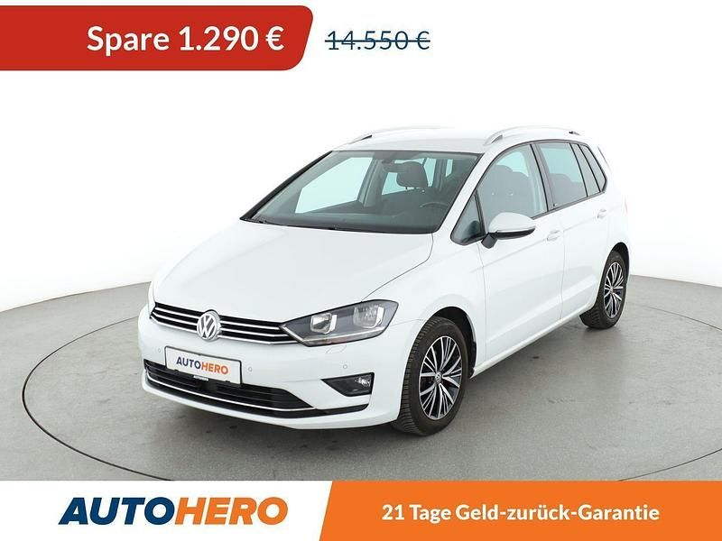 Weiß Gebraucht 2017 VW Golf Sportsvan Allstar Van / Kleinbus | 13.260 € (Fairer Preis) - Bild 1/3