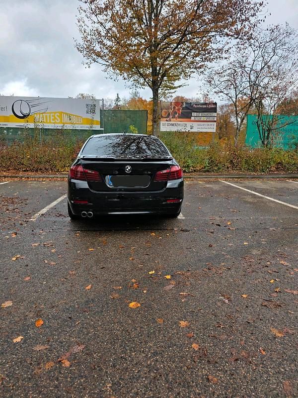 Gebraucht BMW 520 184 PS (135 kW) 2014 Schwarz Limousine