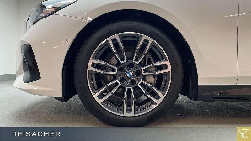 Gebraucht BMW 540 Comfort Edition 303 PS (222 kW) 2024 Alpinweiß uni Kombi
