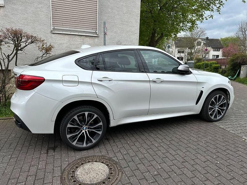 Gebraucht BMW X6 M50 Performance 381 PS (280 kW) 2019 Weiß SUV