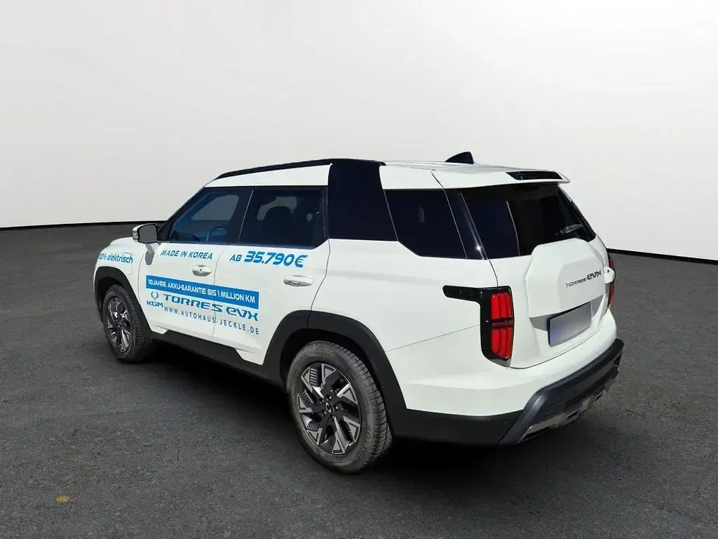 Gebraucht KGM Torres EVX 152 kW (207 PS) 2025 Weiß SUV