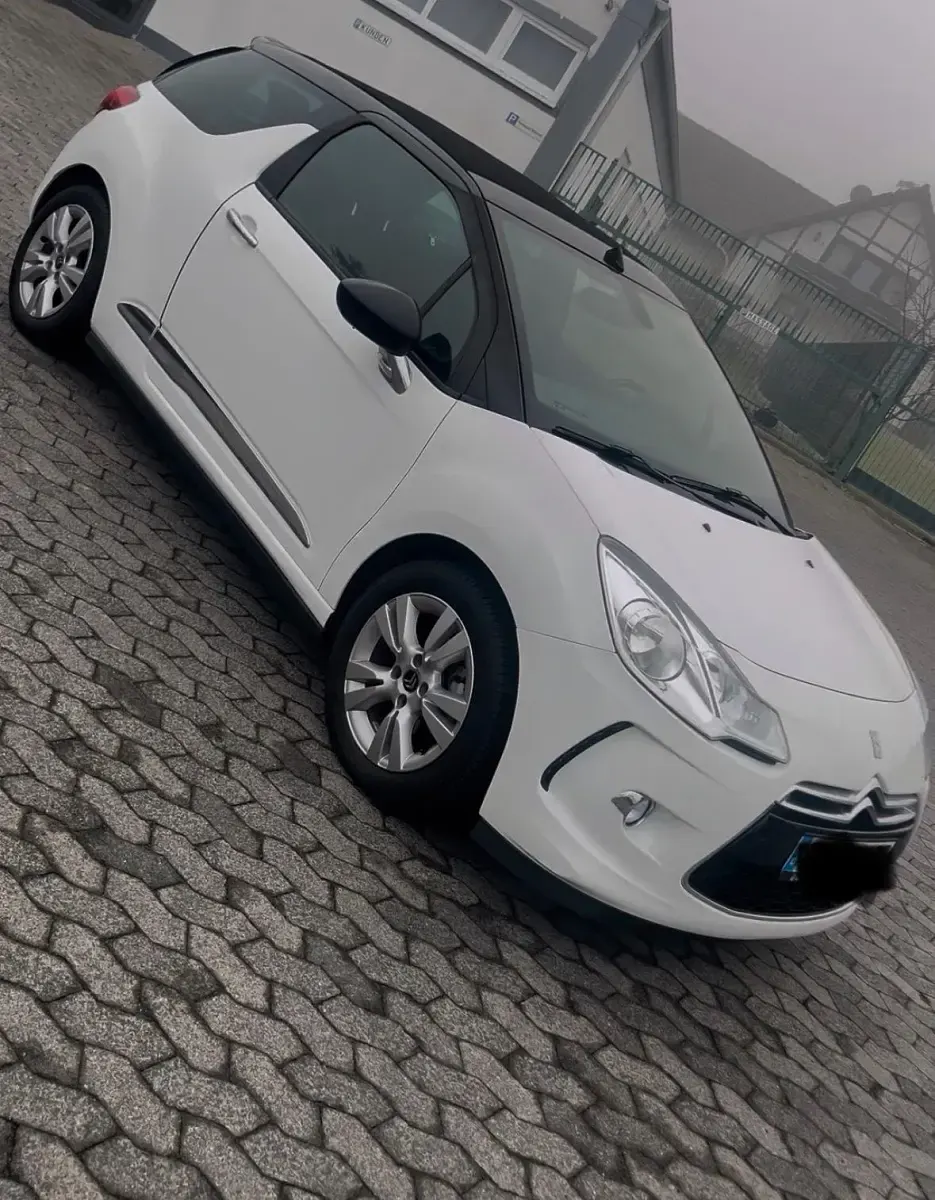 Gebraucht Citroën DS3 Cabriolet 125 PS (91 kW) 2013 Weiß Cabrio