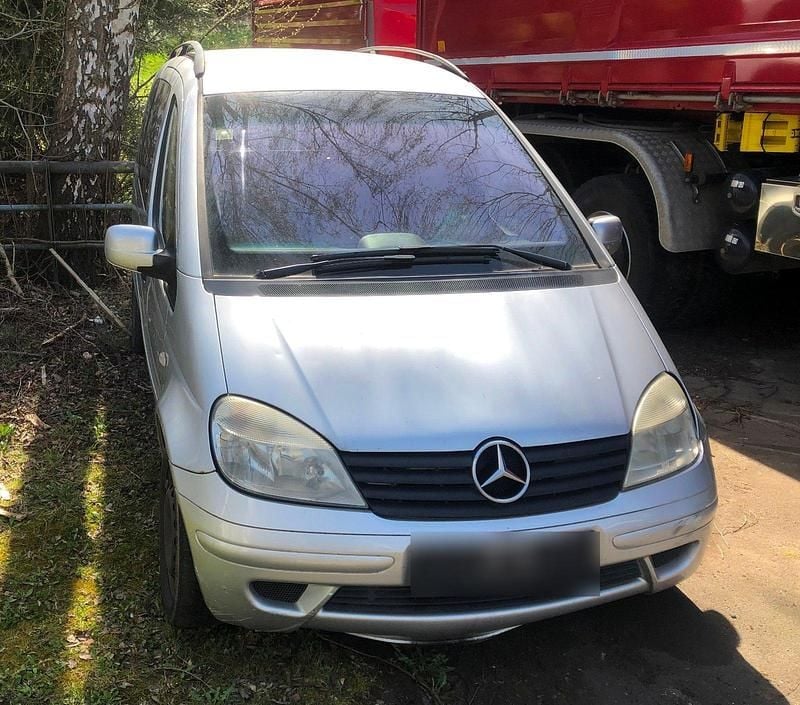 Gebraucht Mercedes Vaneo 91 PS (66 kW) 2005 Silber Van / Kleinbus