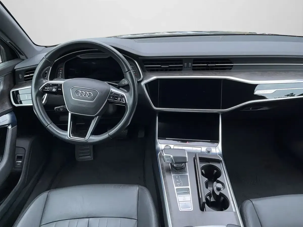 Second-hand Audi A6 Ambiente 231 CP (169 kW) 2021 Negru Break
